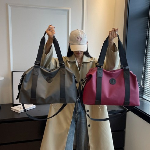 여행 짐 싸기, 더 이상 고민하지 마세요! 핑크빛 설렘을 담은 비행기 보스턴백 소형방수보스턴백