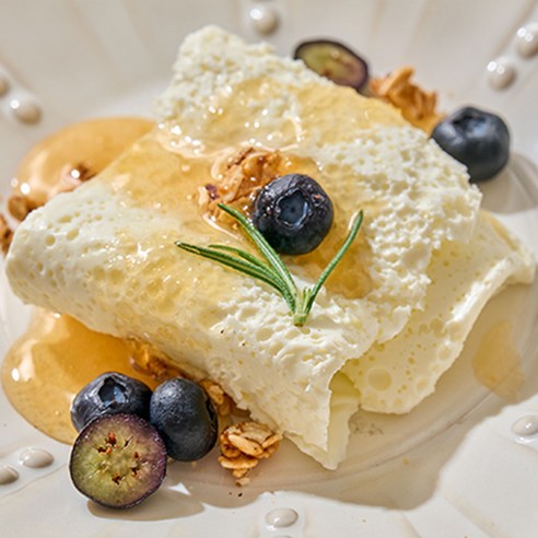 미식가를 사로잡는 튀르키예 수제 롤 카이막의 황홀경