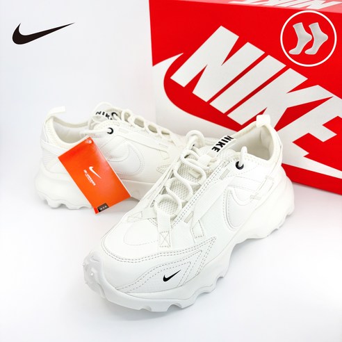 나이키 TC7900 여성 운동화 런닝화 키높이 스니커즈 화이트 + 아로니엘 양말 증정
