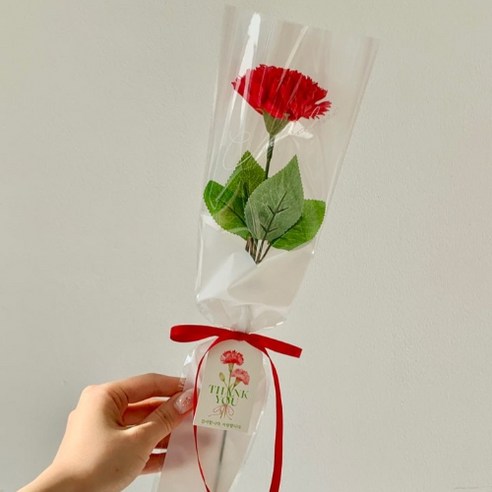 온기 담긴 비누 꽃 다발로 사랑과 존경심 표현