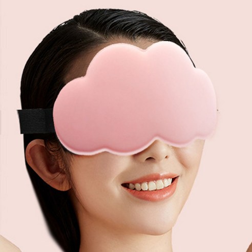 누구의 하루 3D 수면 안대 구름 캐릭터 메모리폼 안대, 얼굴과 눈을 완벽하게 차단하여 편안한 수면을 제공함.