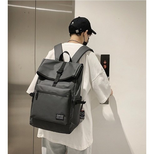 스타일과 실용성을 겸비한 편안한 대용량 백팩