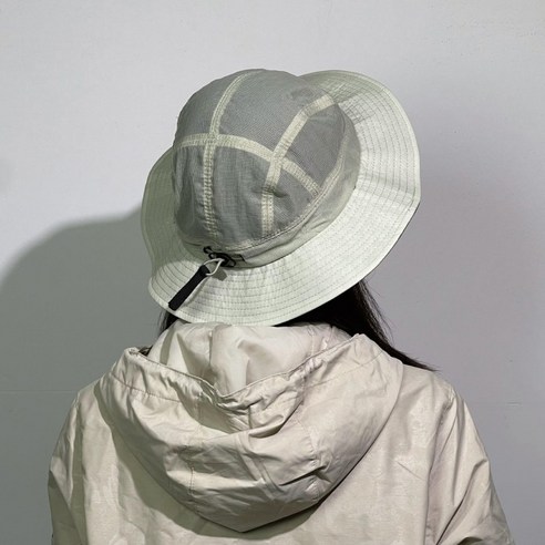 햇살과 시원하게 대처하는 필수품: 메쉬 버킷햇