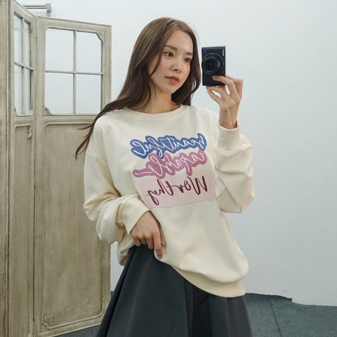 블리 레터링 오버핏 긴팔 봄가을 맨투맨 롱티