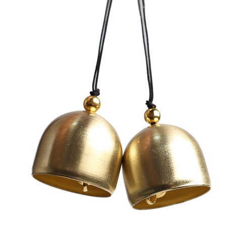 은은한 풍경종 소리로 좁은 공간에 아늑함을 더하다