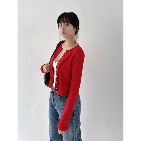 여름에서 가을까지 활약하는 세련되고 편안한 플로럴 패턴 루즈핏 가디건