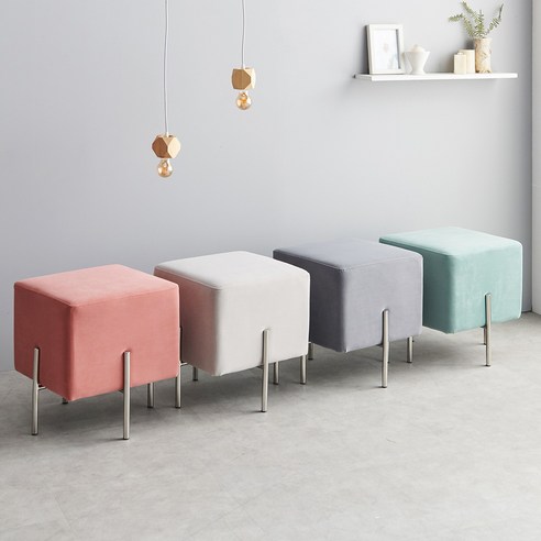 업소와 카페에 편안함과 세련미를 더하는 카펠라 식탁과 의자