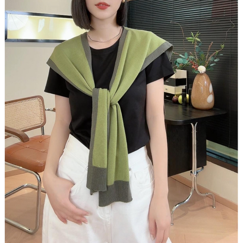 다재다능한 스타일, 시크함과 포근함의 완벽 조화