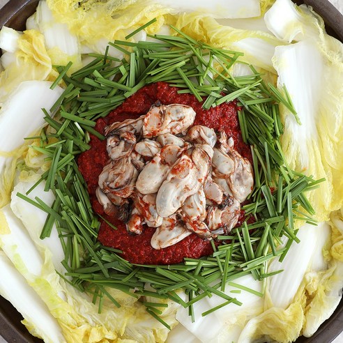 셰프애찬의 맛있는 생 굴 알배기 겉절이 김치: 감각을 사로잡는 바다의 풍미