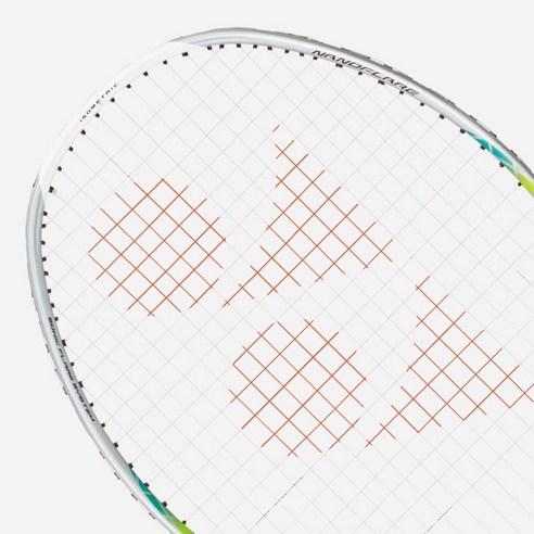 답답한 스윙을 시원하게! 요넥스 나노플레어 555로 코트를 지배하다.