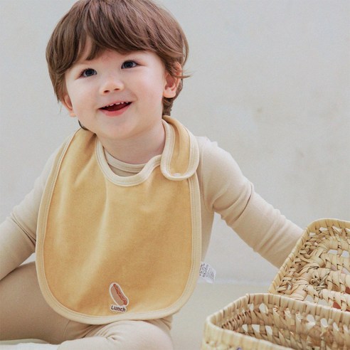 아기의 편안함과 옷 보호를 위한 부드럽고 흡수성 있는 메르베 테리빕 턱받이 2종 세트