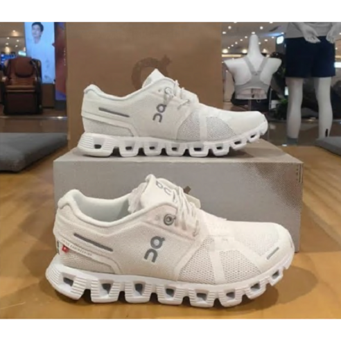 날씨 걱정 없이 즐기는 쾌적한 러닝, 온러닝 클라우드 5 워터프루프