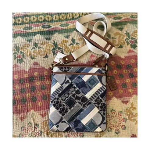 코치 데님 패치워크 크로스바디 스윙팩 핸드백 레더 가방