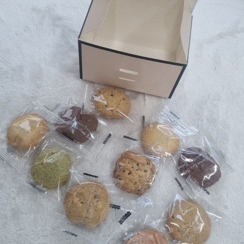 고급스러운 포장과 다양한 맛으로 구성된 답례품 쿠키 선물세트