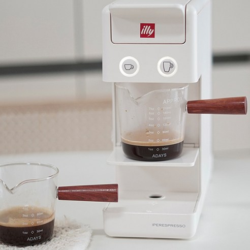 우드 핸들로 우아함을 더한 고품질 에스프레소 샷잔