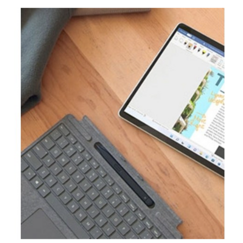 마이크로소프트 Surface Pro 8은 디자인과 성능으로 뛰어난 노트북입니다.