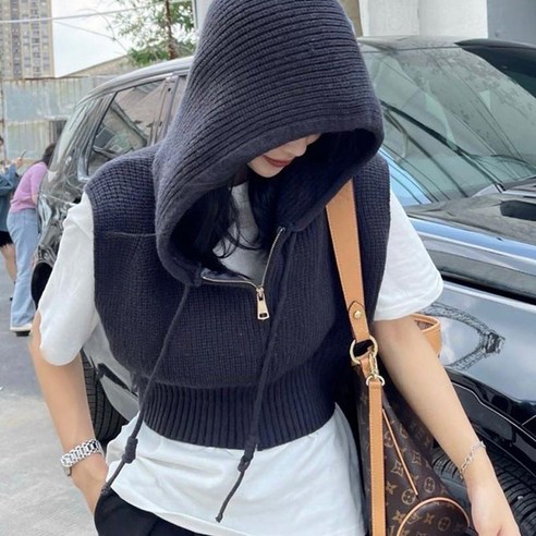 메리앤유 뽀송한 아크릴소재 숏기장 집업후드조끼
