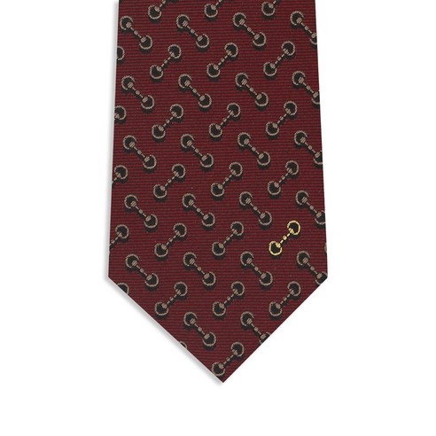구찌 홀스빗 넥타이로 당신의 스타일을 완성하세요.