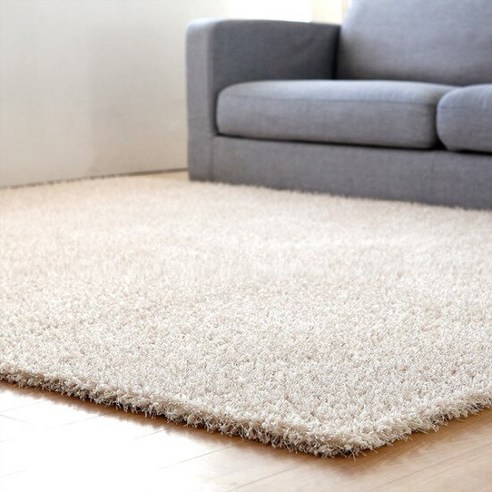 포근함과 스타일을 모두 담은 샤기카페트