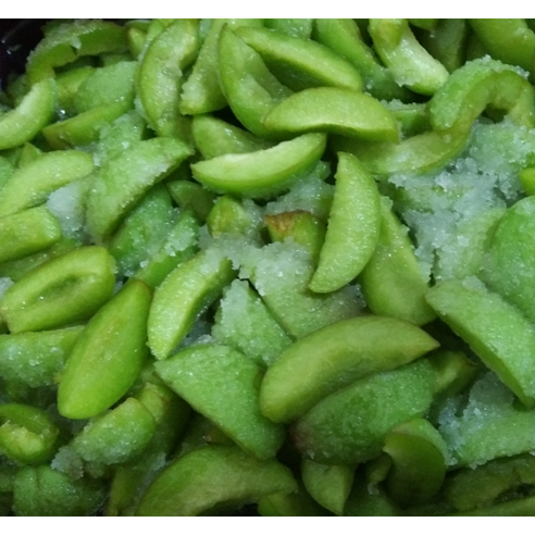 매실, 맛있게 먹고 싶지만… 씨 때문에 망설였다면? 이젠 걱정 마세요! 쪼갠매실