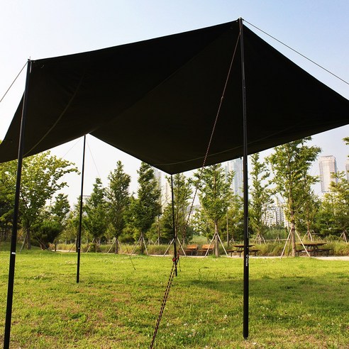 넓고 시원한 그늘, 캠핑의 품격을 높이다