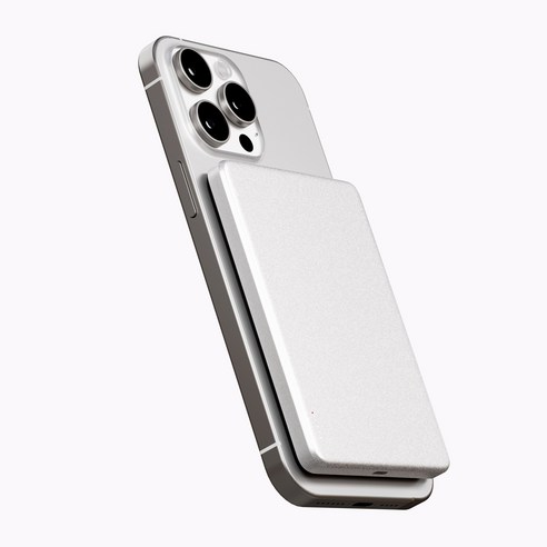 손안에 담는 혁신, 지니비 포켓비로 배터리 걱정 없이 자유로운 일상을 누리세요.