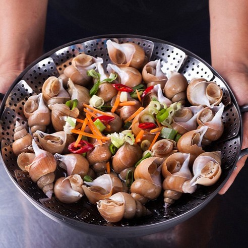 동해안의 맛과 영양을 담은 자숙 백골뱅이