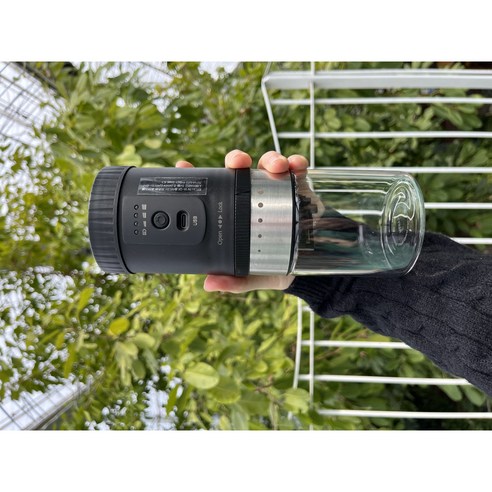 신선하게 갈은 커피콩의 풍부한 맛과 향을 즐기세요.