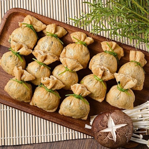 부산 깡통시장의 맛, 그대로 담아낸 수제 잡채 유부주머니