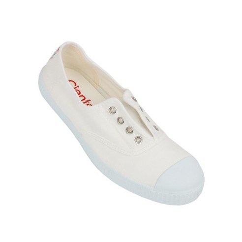 편안함과 스타일을 모두 잡은 데일리 씨엔타 스니커즈