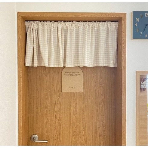 싱그러운 감성을 담은 주방 바란스 커튼: 작은 변화로 완성하는 행복한 공간 미니커튼