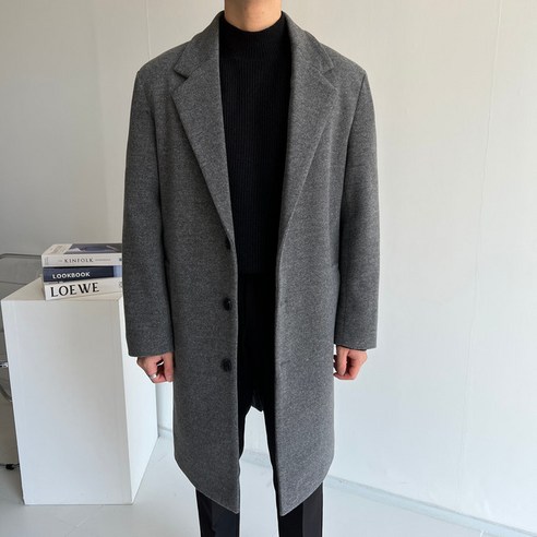 이브컴퍼니 남성 캐시미어 울 싱글 코트는 겨울철에 따뜻하게 착용할 수 있는 고품질 제품입니다.