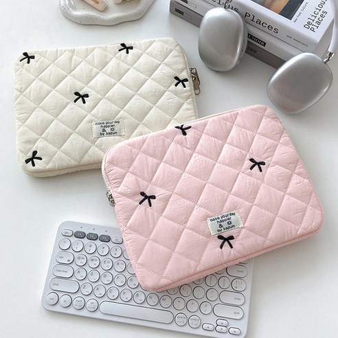 고전과 현대가 어우러진 걸작: 누빔 미니 리본 아이패드 노트북 파우치