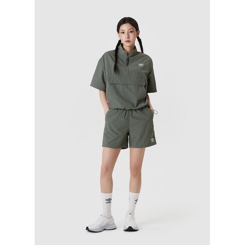 엄브로 스타일아카이브 남녀공용 클래식 반팔 스탠넥 아노락 UP223CWT42