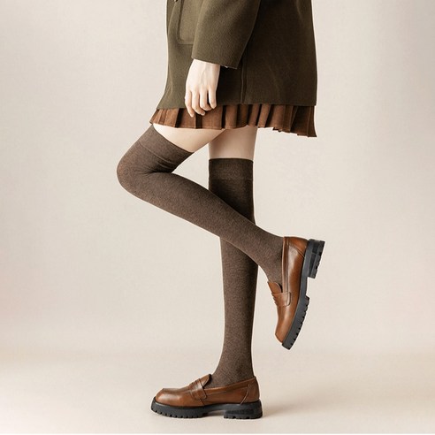 발끝에서 완성되는 스타일, 리틀프린세스 무지 오버 니삭스!