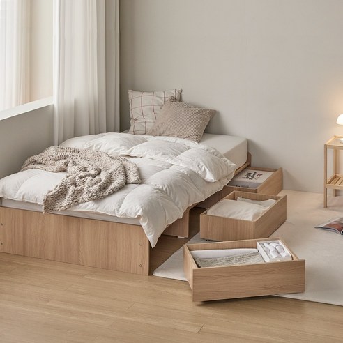 수면의 편안함과 공간의 실용성을 한 번에 즐기는 매트리 가득 무헤드 서랍침대