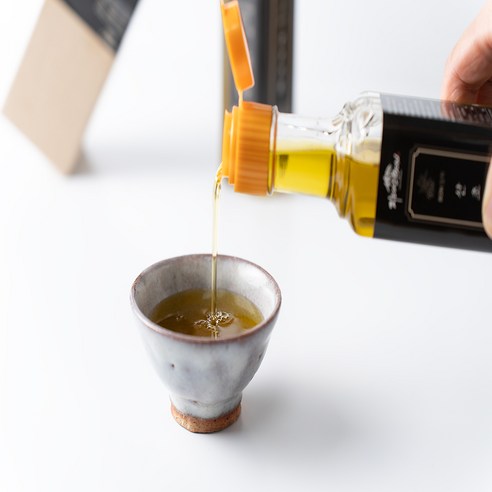 지리산의 정기를 담은 깊고 풍부한 풍미, 2024년산 하동 압착 산초기름