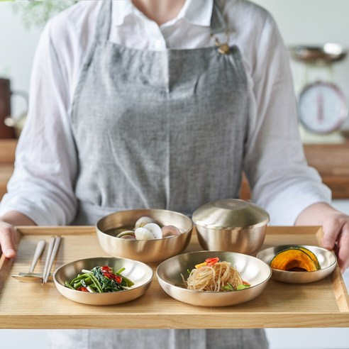 전통과 현대의 조화, 고품질 유기 소재, 실용성과 세련된 디자인