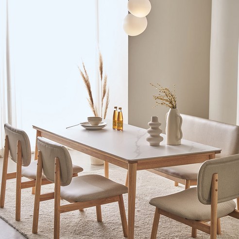 모던하고 세련된 세라믹 테이블의 매력