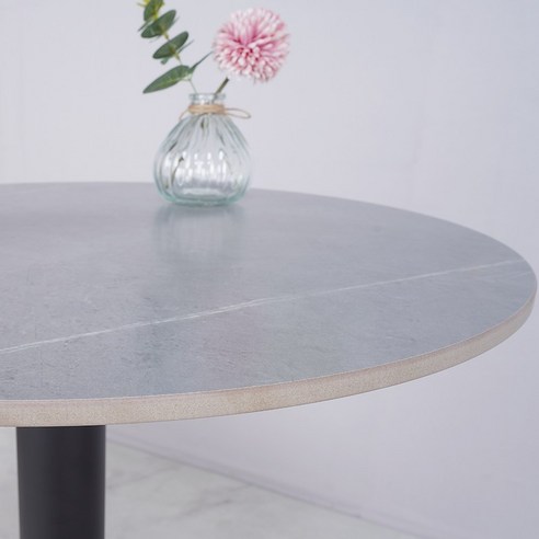 좁은 공간을 스타일리시하게, 세라믹 마블 테이블로 완성하세요!