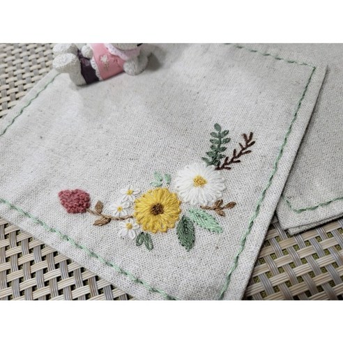 섬세한 손길로 완성하는 따스함, 프랑스 자수 티코스터 DIY 패키지