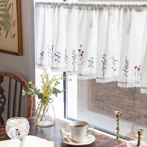 칙칙한 공간에 낭만 한 스푼, 데코뷰 프렌치 자수 바란스로 완성하는 감성 인테리어 발란스커튼