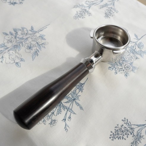 로라커피 54mm 브레빌 바텀리스 포터필터: 홈 카페에서 전문가 수준의 커피 추출