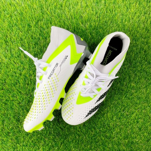 [오케이나우ㅣ인기상품] 아디다스 프레데터 애큐러시 2 HG AG 축구화: 정밀도와 민첩성의 완벽한 조화 [OKNOWㅣ추천상품]