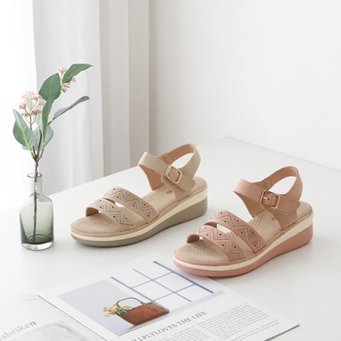 [트리샤]발편한 스트랩 버클 샌들 통굽샌들 BK PS35