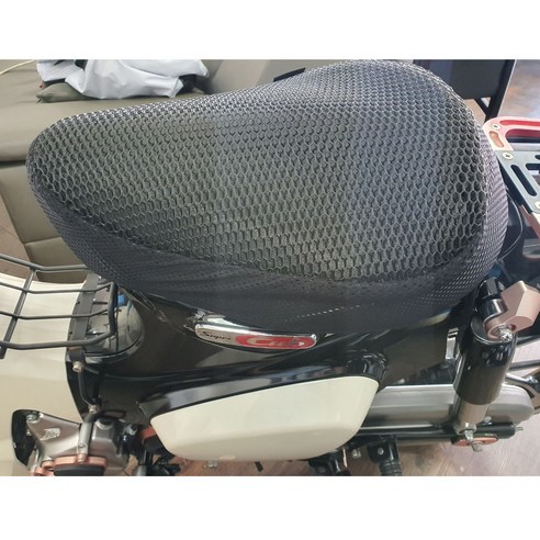 블루샤크 C125 쿨시트, 슈퍼커브 라이더의 여름을 쾌적하게!