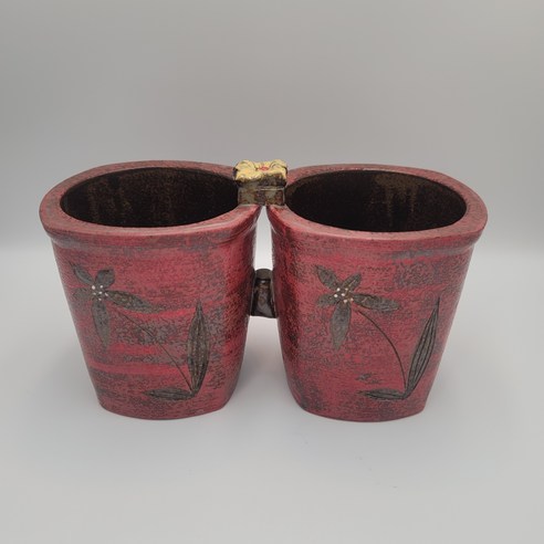 핸드메이드 도자기 수저통으로 주방에 예술을 더하세요.