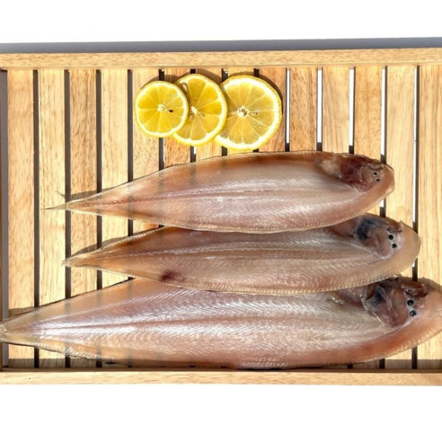 군산 직송 반건조 박대: 고소하고 영양가 넘치는 밥상의 즐거움