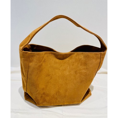 저렴한 가격으로 얻는 뛰어난 품질의 세련된 가방