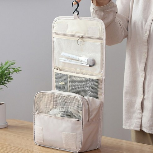 여행 중에 세면도구를 깔끔하고 위생적으로 보관해주는 필수품